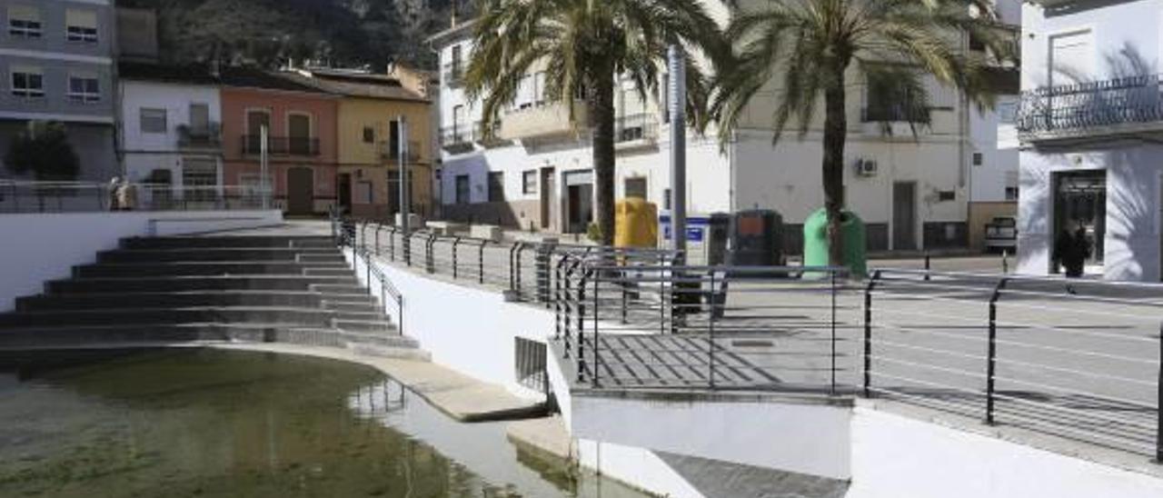 Simat restringe el consumo de agua  al superar los nitratos recomendados