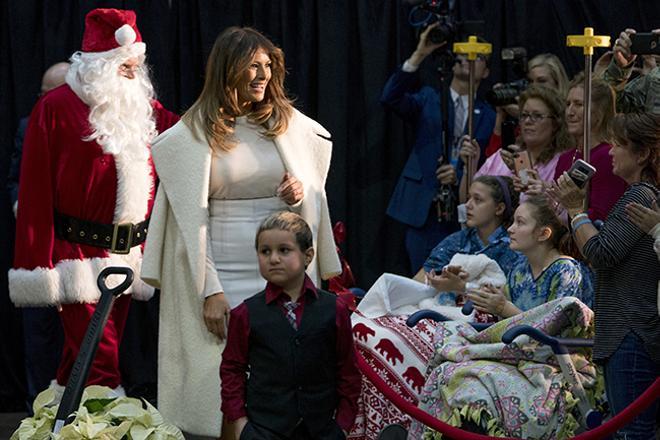 Melania Trump durante su visita al Children's National Hospital in Washington, DC