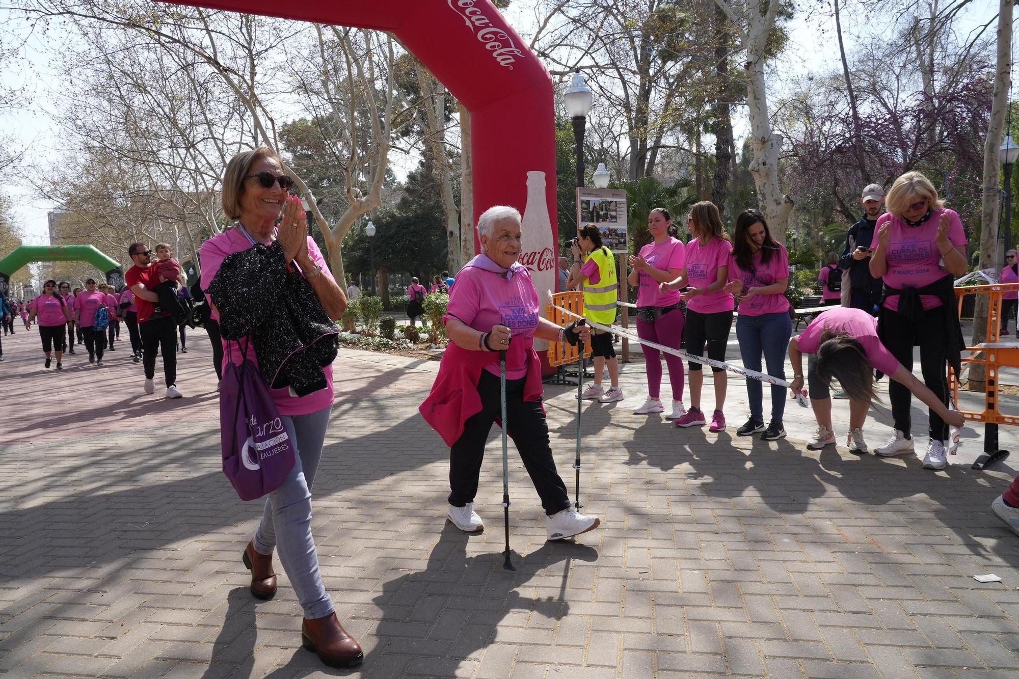 Todas las imágenes de la XVIII 'Cursa de les Dones' de Castelló