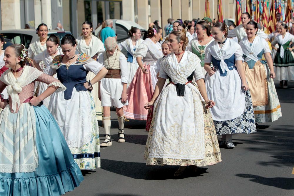 Homenaje a la Senyera de la agrupación de Fallas del Marítim