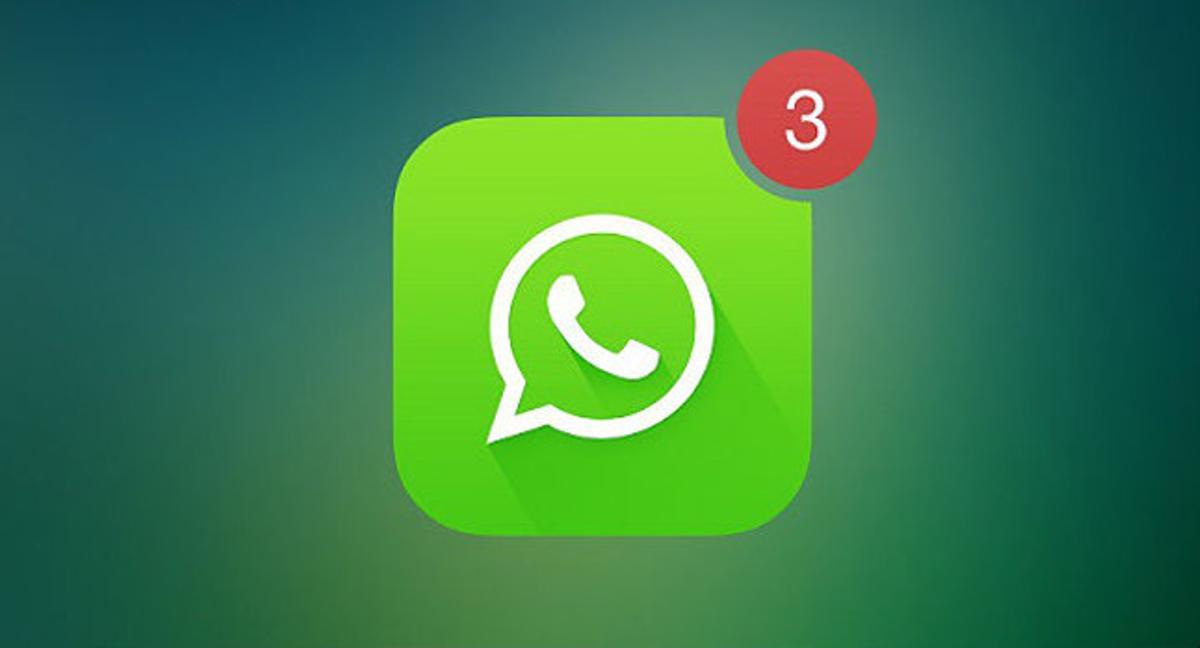 Logotip de Whattsapp amb un avís de tres missatges. Logotip de Whattsapp amb un avís de tres missatges.