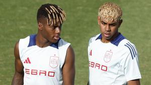 Nico Williams, junto a su gran amigo Lamine Yamal