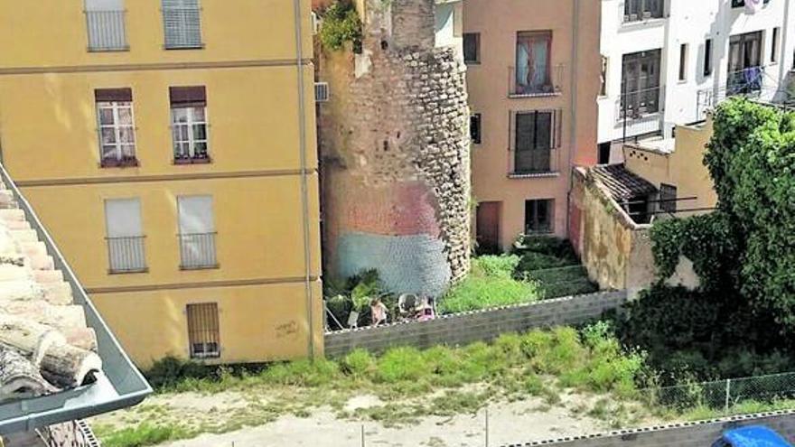 Tramo de la muralla islámica en la plaza del Ángel (Unidad 7) donde irá una zona ajardinada y un centro de interpretación.