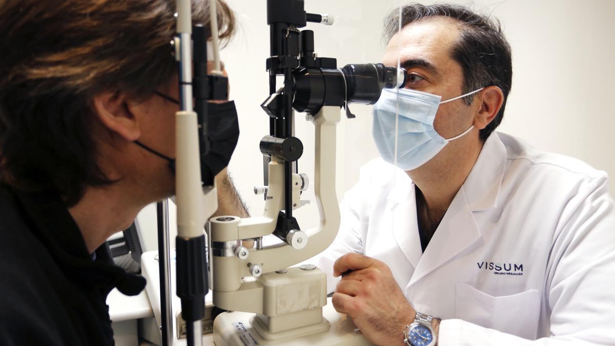 En Miranza ofrecen una atención oftalmológica integral a sus pacientes, acompañándoles en su seguimiento.