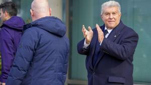 Laporta dimitirà dilluns  per optar a la reelecció