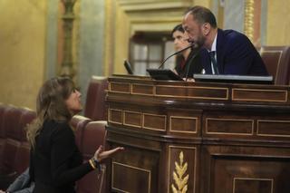 "No procede la revisión". Así se protege la Presidencia del Congreso de la tormenta política