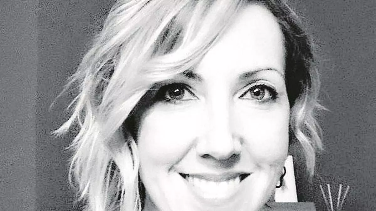 He venido a hablar de mi libro: Francine Zapater, autora de 'Por bruja y hechicera'