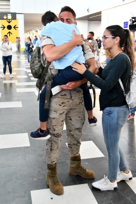 21/05/2019 TELDE.  El jefe del Mando de Canarias, el teniente general Carlos Palacios, despide a la primera rotación de mandos de la Brigada Canarias XVI que se desplaza a Mali para colaborar con la misión de la UE en ese país.  Fotógrafa: YAIZA SOCORRO.  | 21/05/2019 | Fotógrafo: Yaiza Socorro