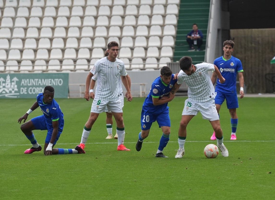 Córdoba B-Getafe B en imágenes