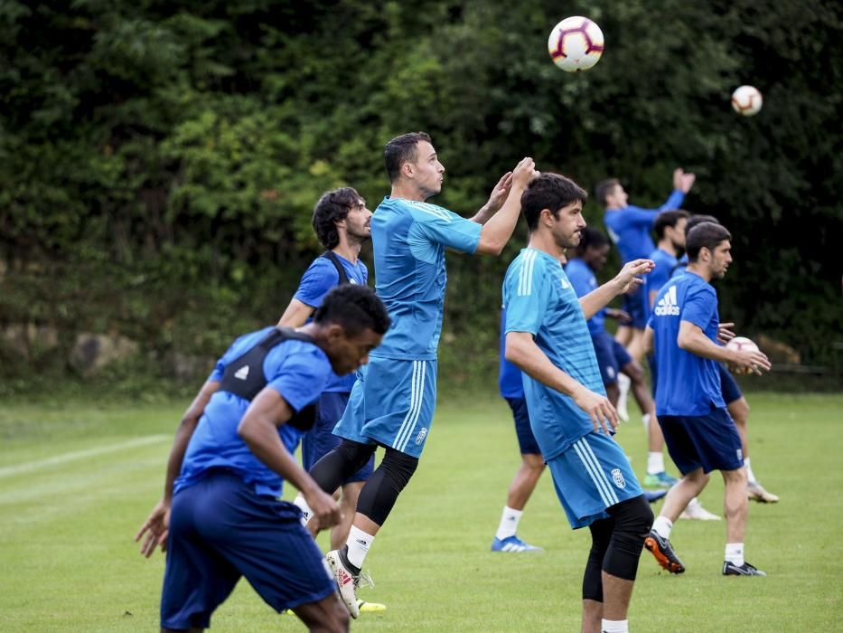 Entrenamiento del Oviedo en el Requexon