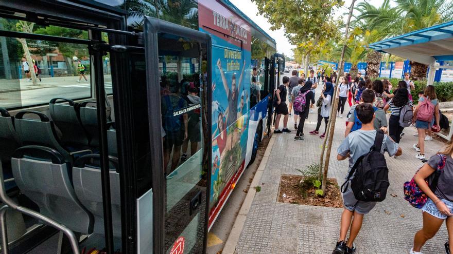 El Ayuntamiento de Benidorm desinfectará todos los días los autobuses del transporte escolar de Infantil y Primaria