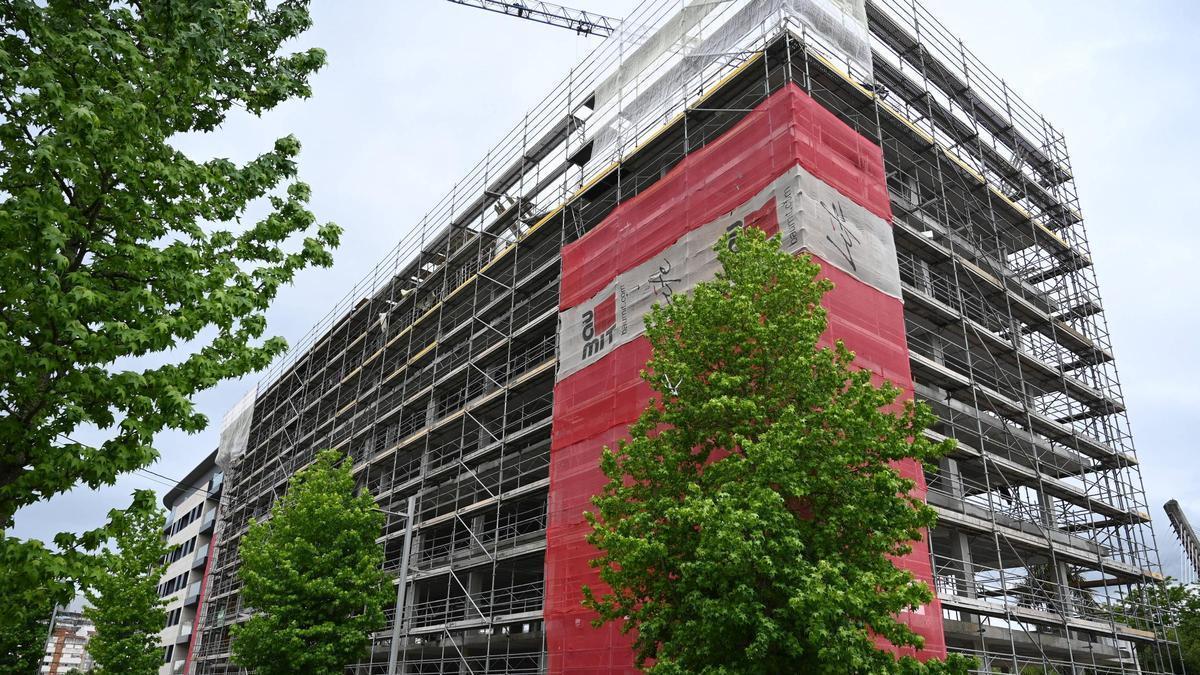 Edificio de la cooperativa Andares do Lérez en Tafisa