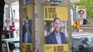 GRAFCAT3725. BARCELONA, 30/04/2024.- Vista de carteles electorales de ERC y el PSC en una calle de Barcelona. EFE/Marta Pérez