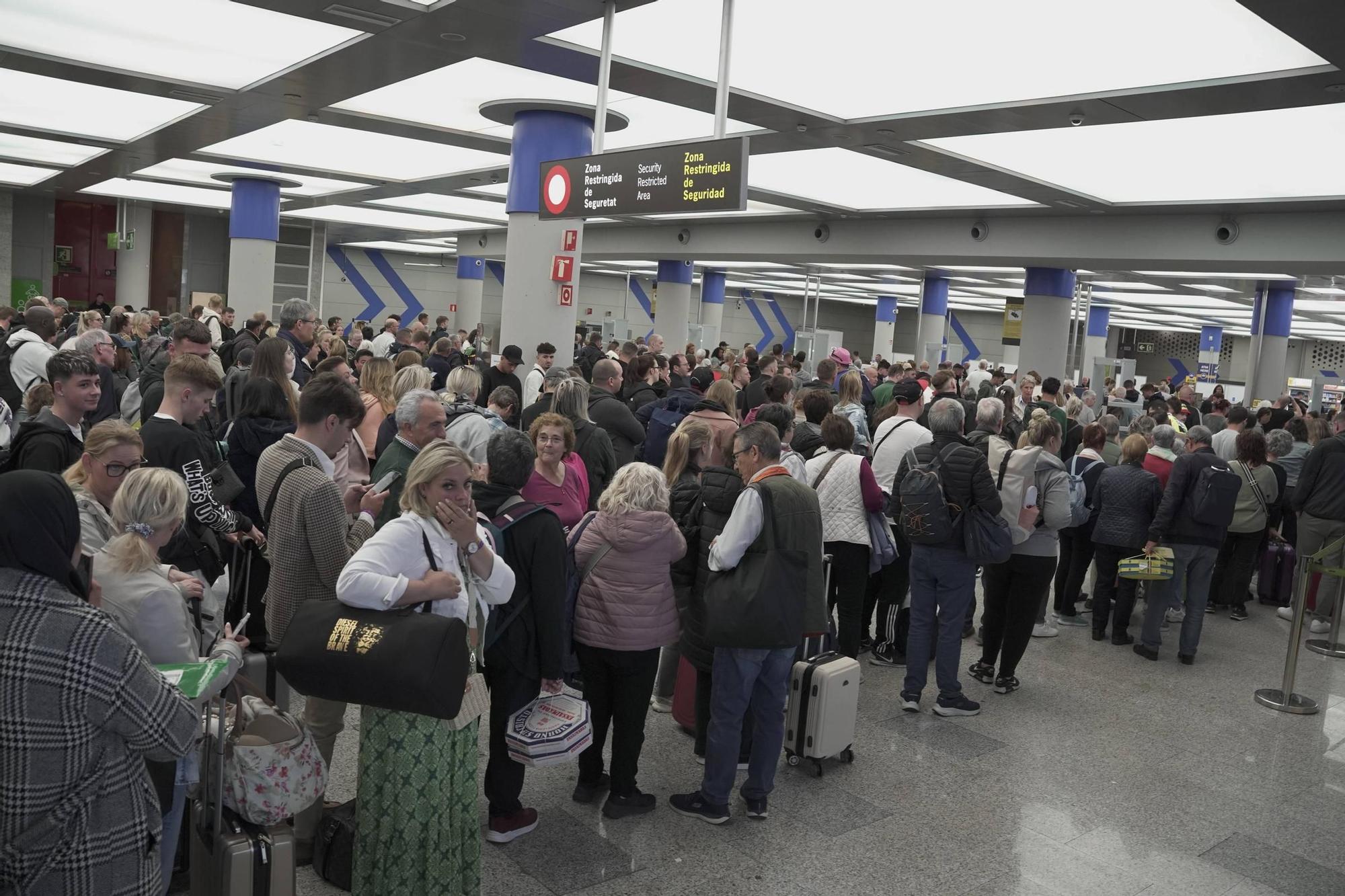 Nuevas retenciones en el control de seguridad del aeropuerto de Palma