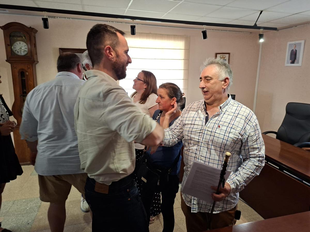 En imágenes: Así fue la investidura de Carlos García como nuevo alcalde de Grandas de Salime