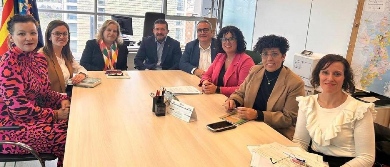Reunión del Ayuntamiento de Ibi con la Conselleria para reactivar el proyecto