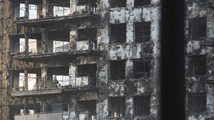 Qué es el poliuretano, el material con el que estaba revestido el edificio que ha ardido en Valencia