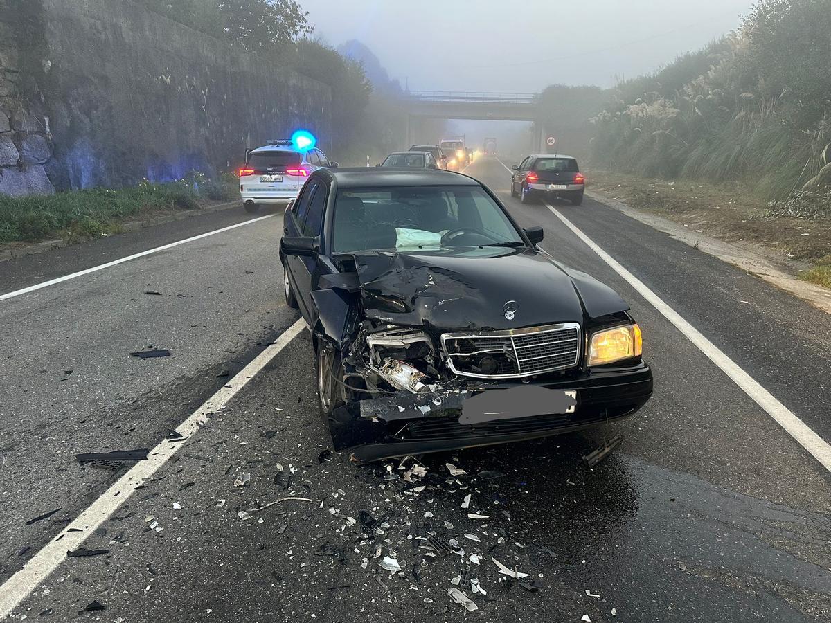 Estado del vehículo en el accidente en la zona de Fontecarmoa.