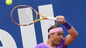 Nadal torna a patir per passar als quarts de final