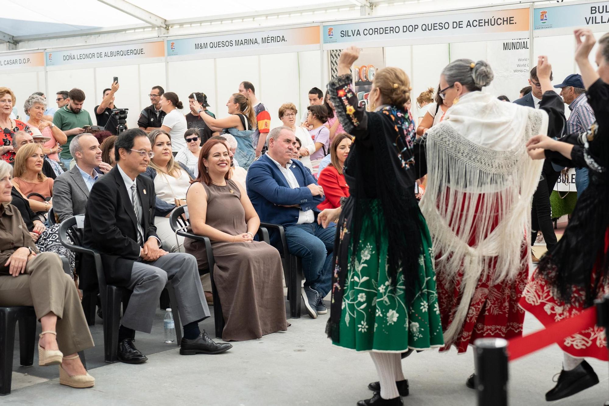 Así ha sido el acto inaugural de la Feria del Queso de Casar de Cáceres