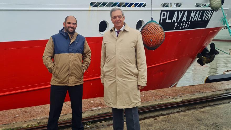 El Gobierno de Uruguay celebra la llegada al país de un nuevo pesquero gallego
