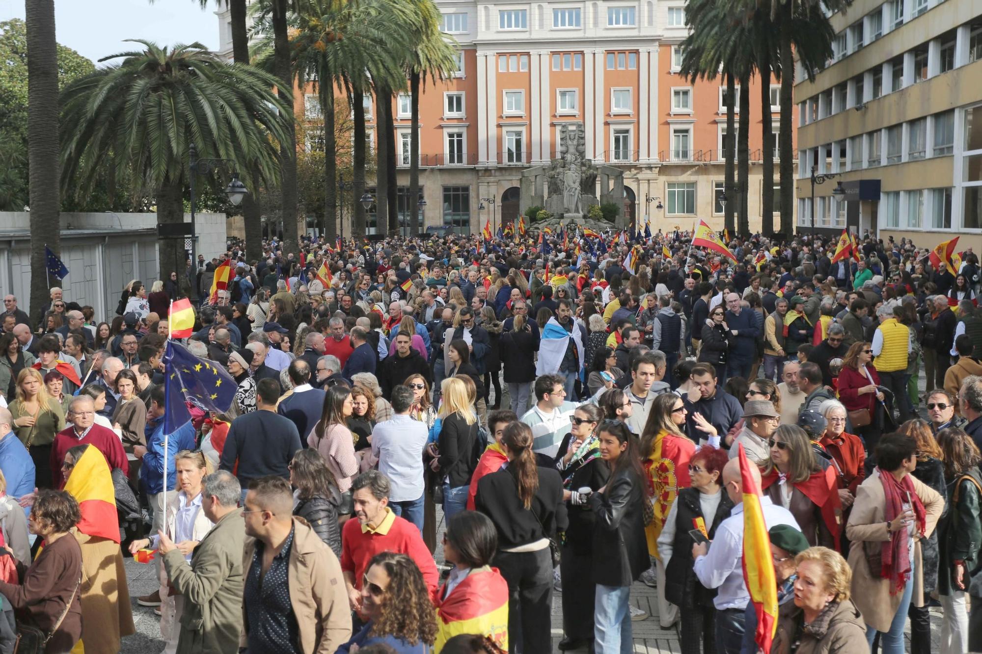 Miles de personas protestan en A Coruña contra la amnistía