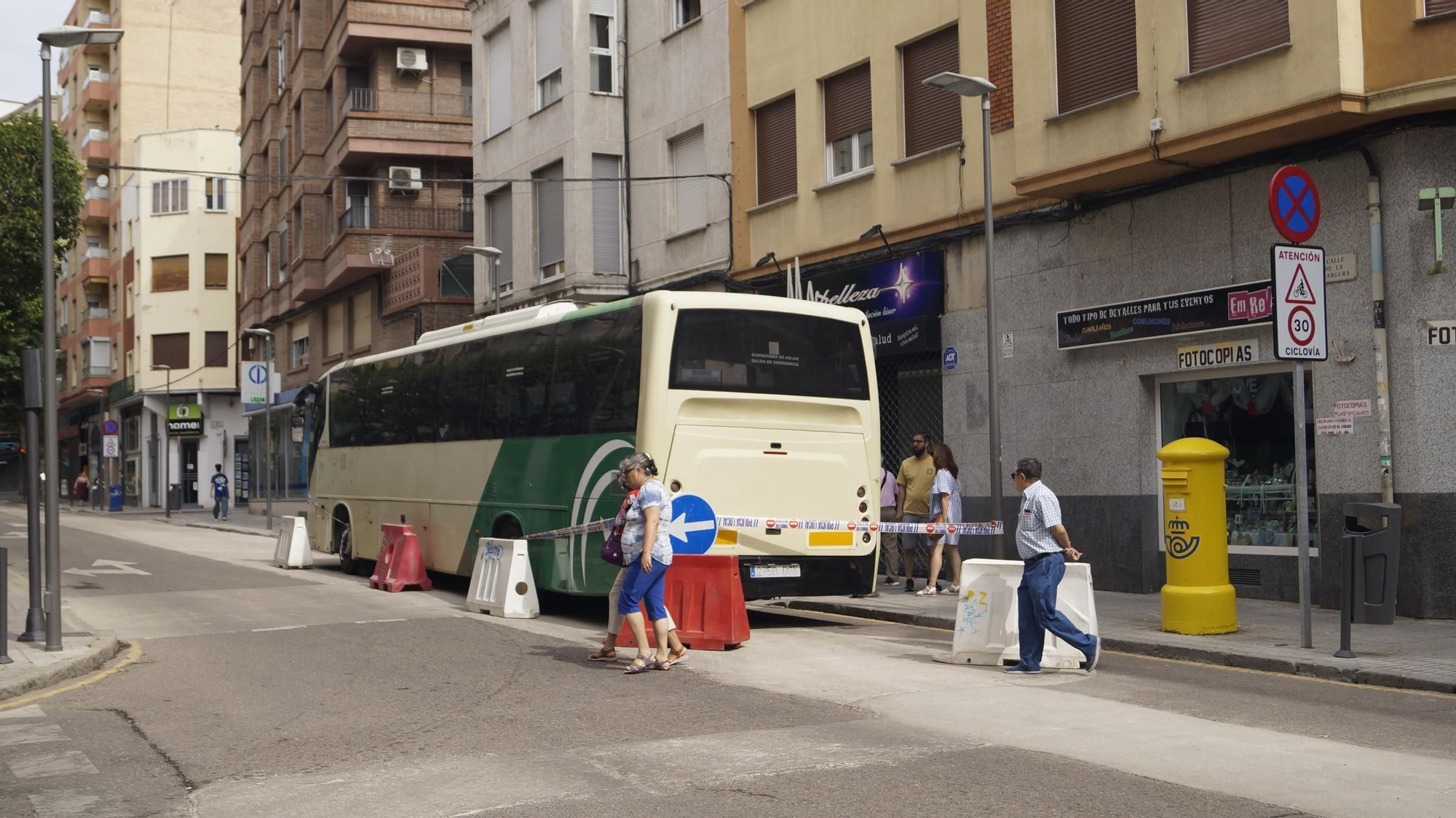 GALERÍA | Así ha quedado el autobús interceptado este domingo en La Amargura