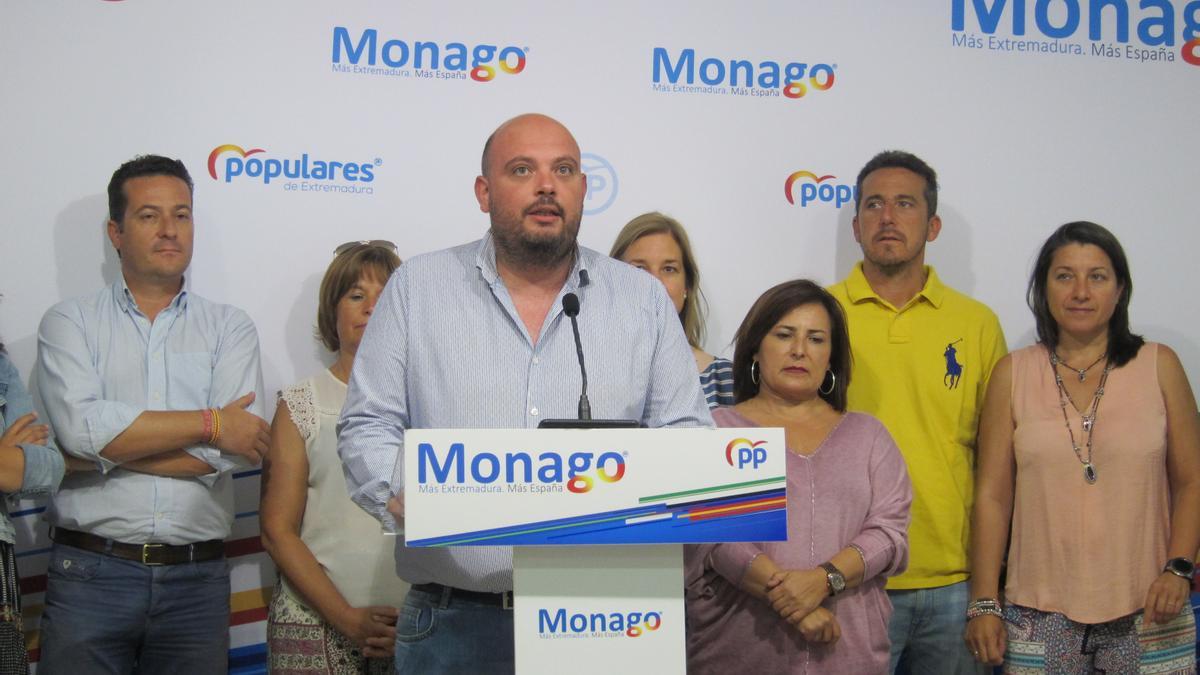 Imagen de archivo del alcalde de Valencia del Mombuey, Manuel Naharro.