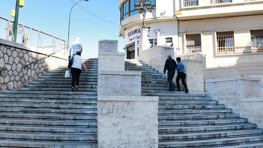 La Tribuna de los Pobres será reformada tras modificarse el proyecto criticado por los vecinos y alcanzar el consenso con los residentes.