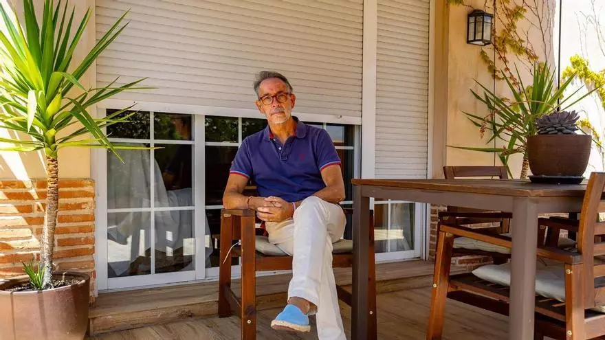 El Policía jubilado que patrulló la Cañada Real durante años: "Añoro las noches de vigilancia sin saber cómo iban a terminar"