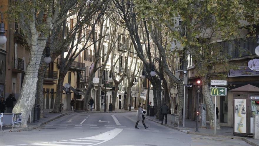 Cortan al tráfico el Acire de Unió hacia la plaza de las Tortugas por obras de Emaya