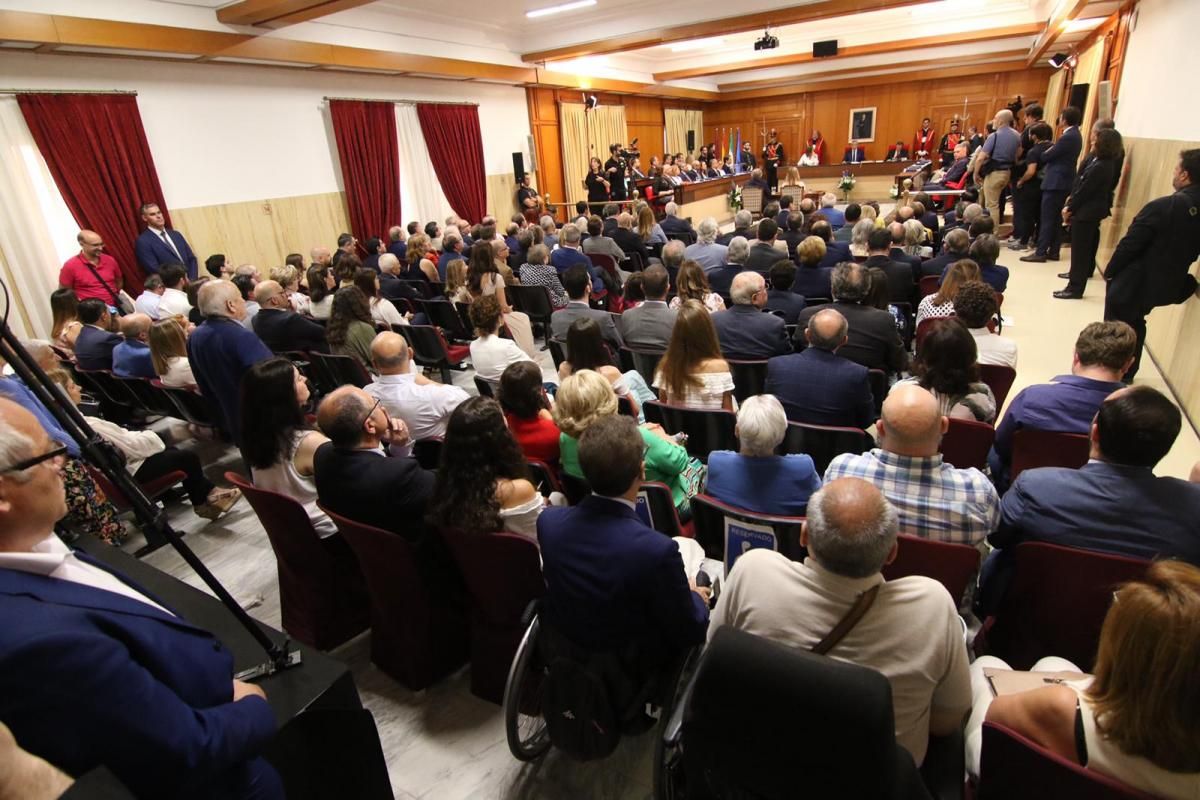 La constitución del nuevo Ayuntamiento de Córdoba, en imágenes