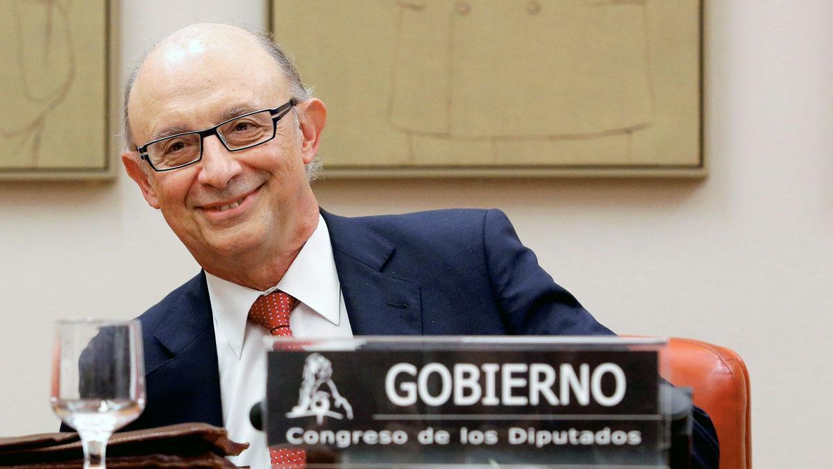 Montoro anuncia que el bloqueig de comptes a Catalunya es mantindrà indefinidament.