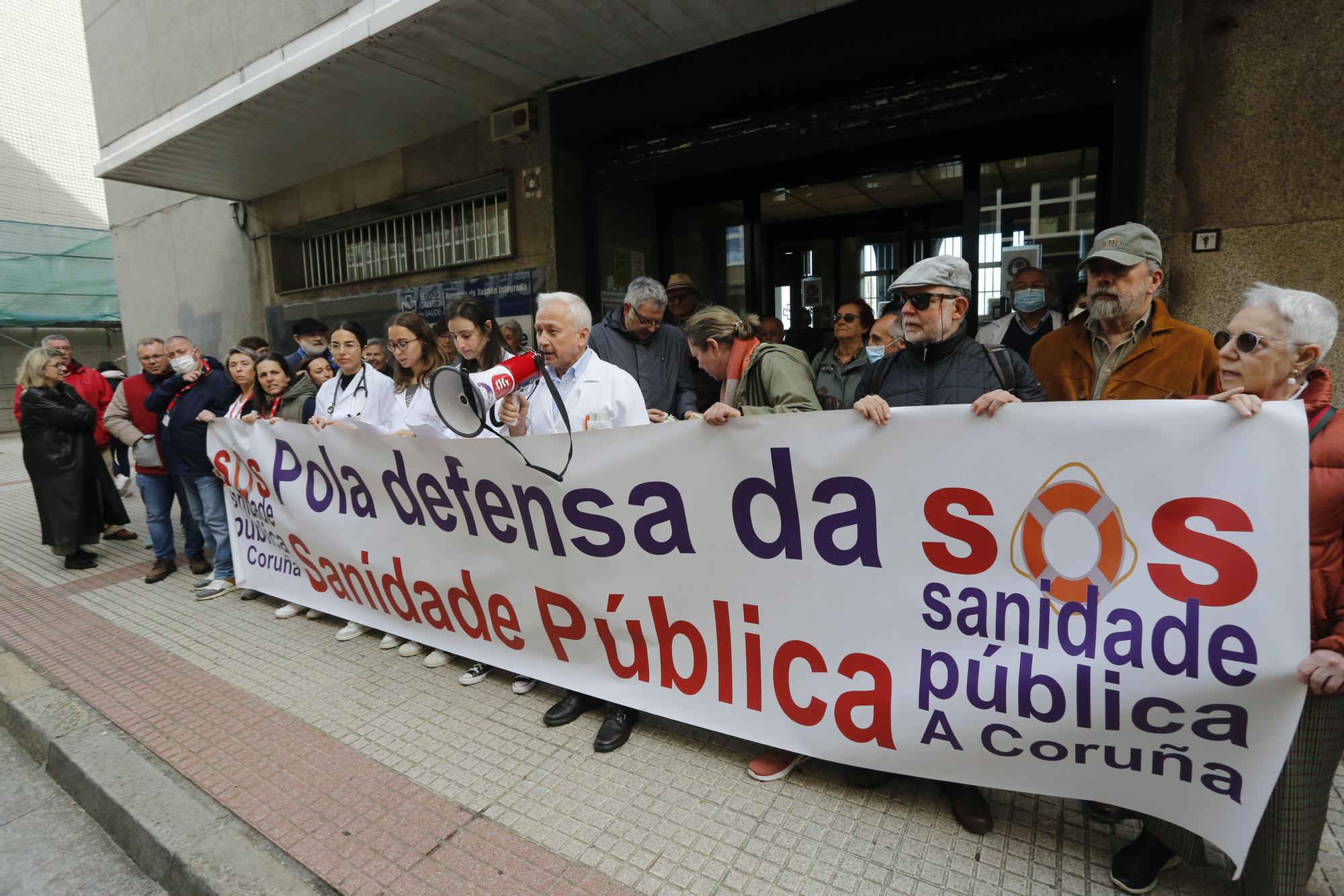 Concentración de personal sanitario por el Día mundial de la Atención Primaria