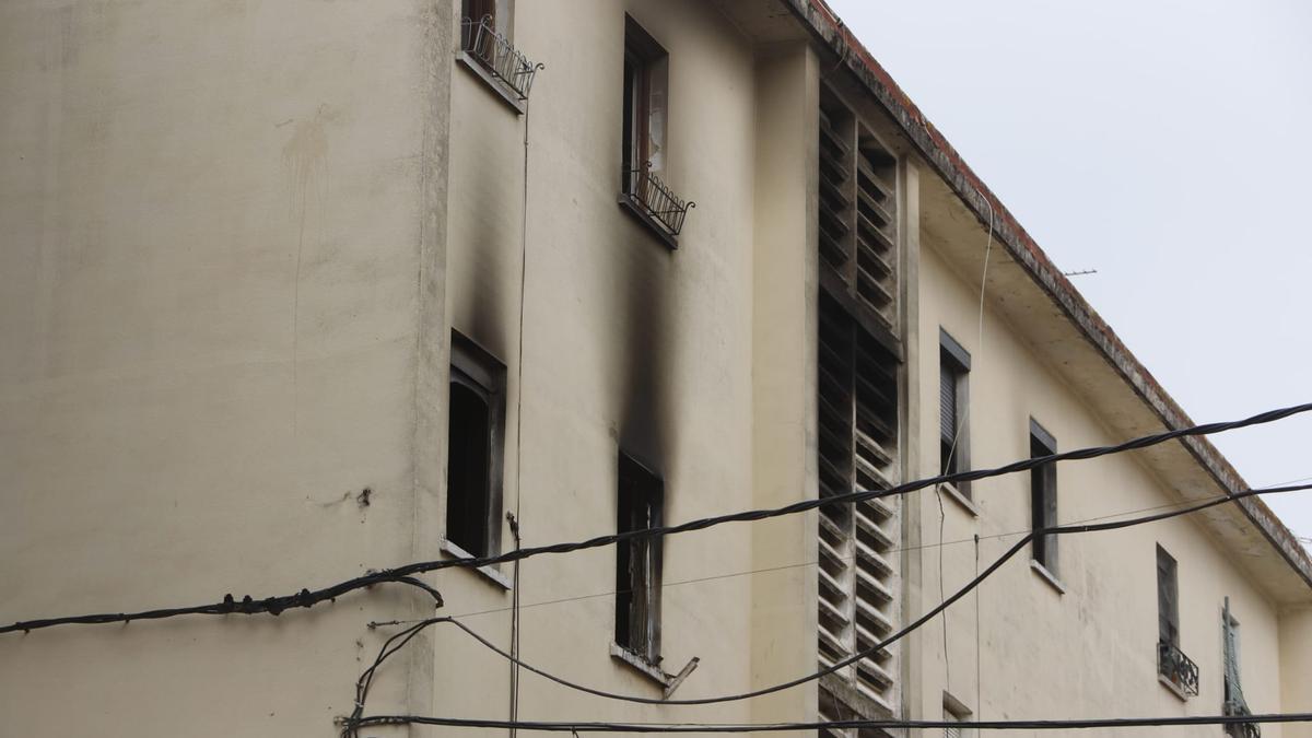 Incendio en Algemesí con un muerto y tres heridos