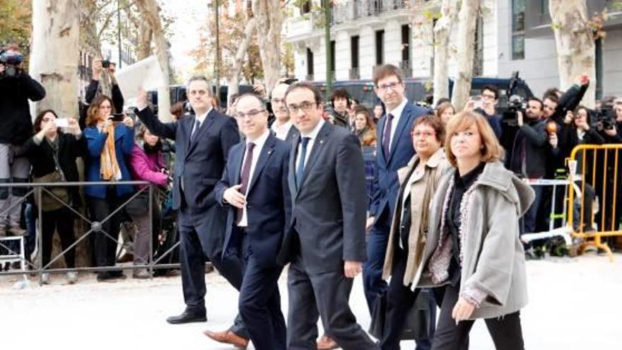 Els consellers de la Generalitat empresonats, arribant a l&#039;Audiència Nacional el 2 de novembre passat.