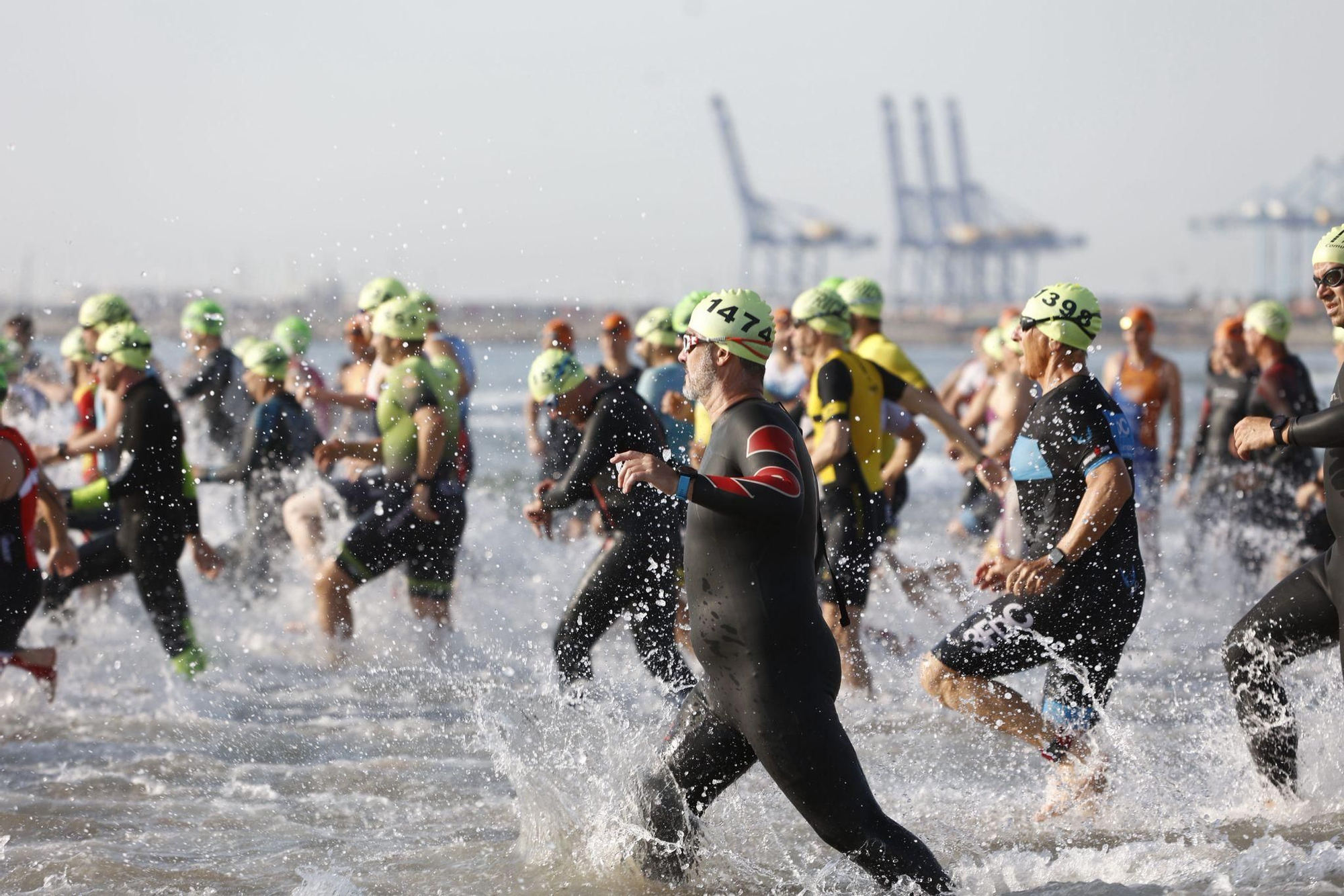 Las mejores imágenes del Mediterránea Triatlón de València
