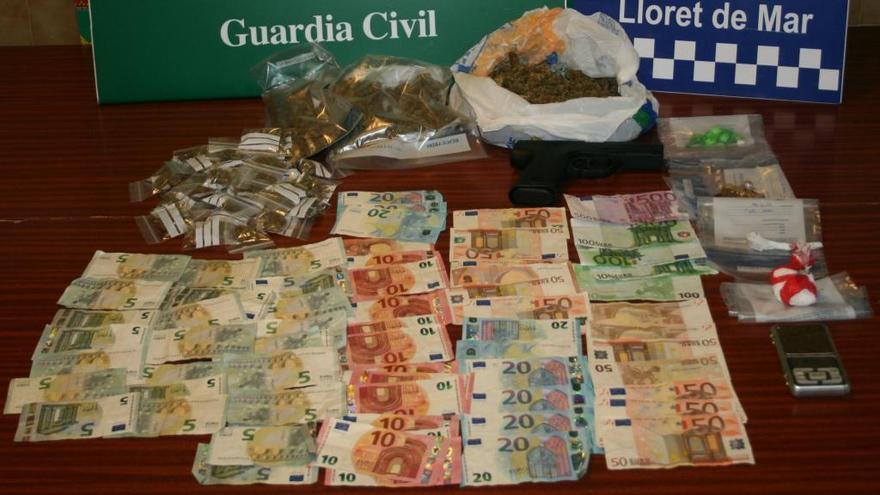 Desmantellen un important punt de venda de drogues a Lloret de Mar