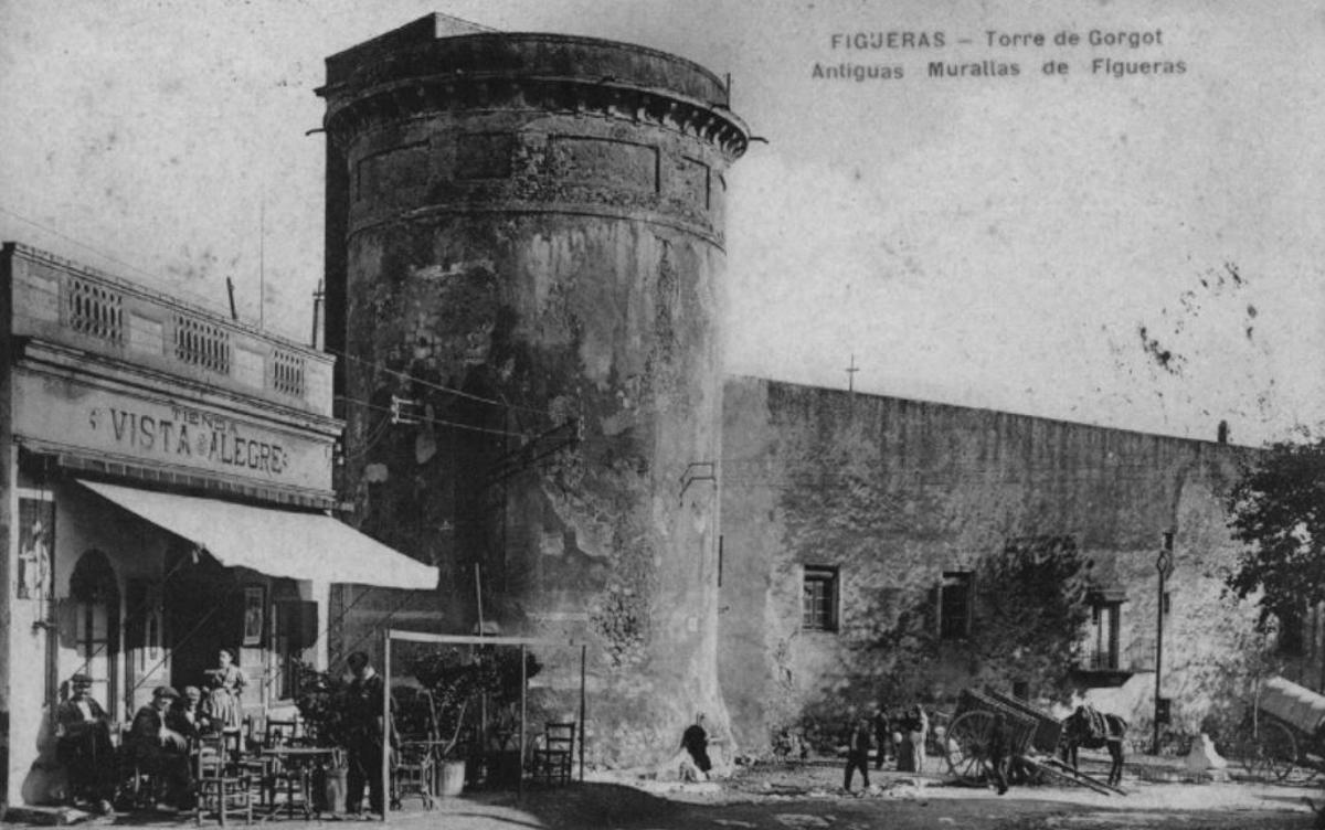 L'antiga Torre Gorgot, situada a la part alta del tram urbà de la pujada del Castell