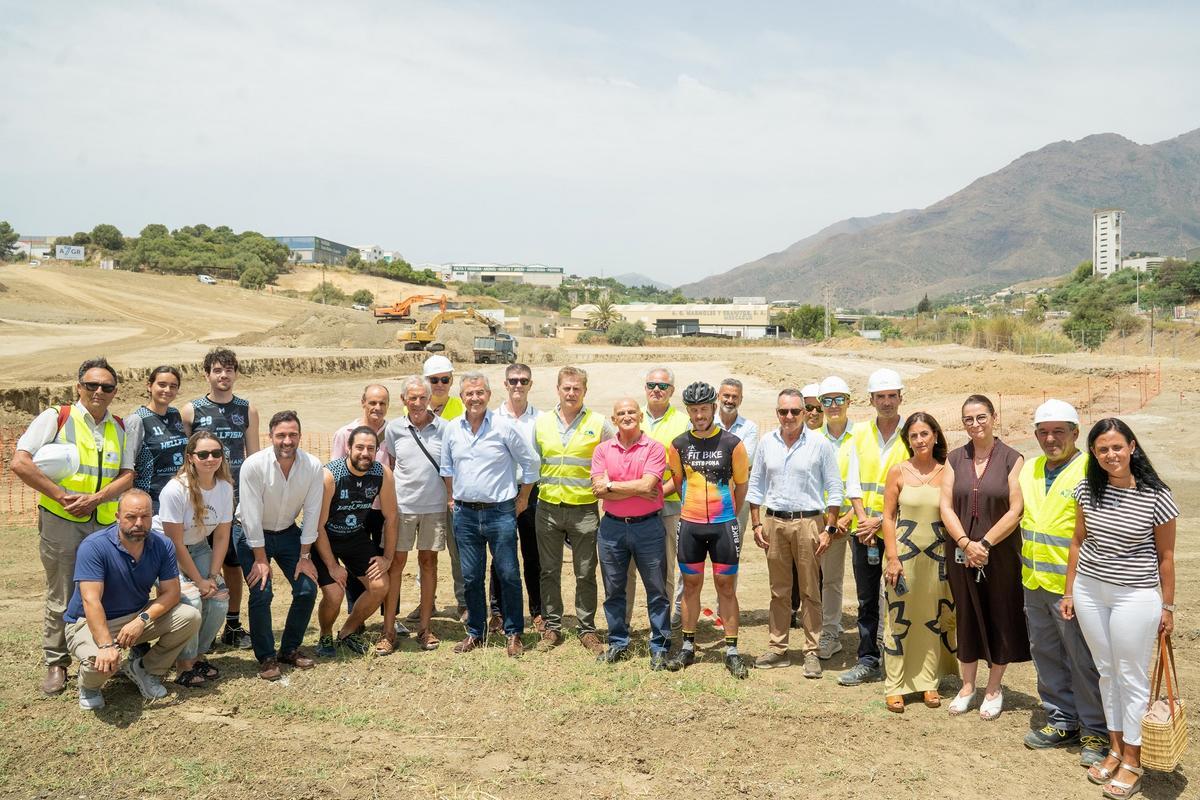 Primera piedra del velódromo de Estepona.