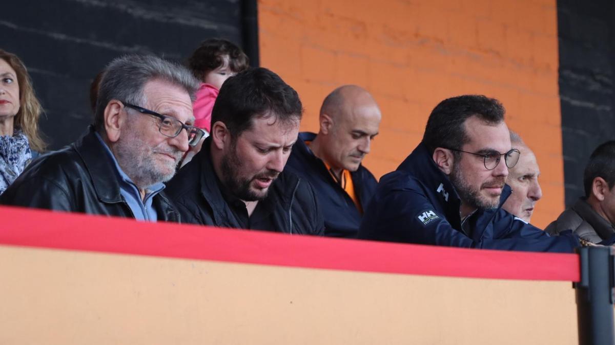 Ros, Campos, Alonso del Real, y detrás Claramonte