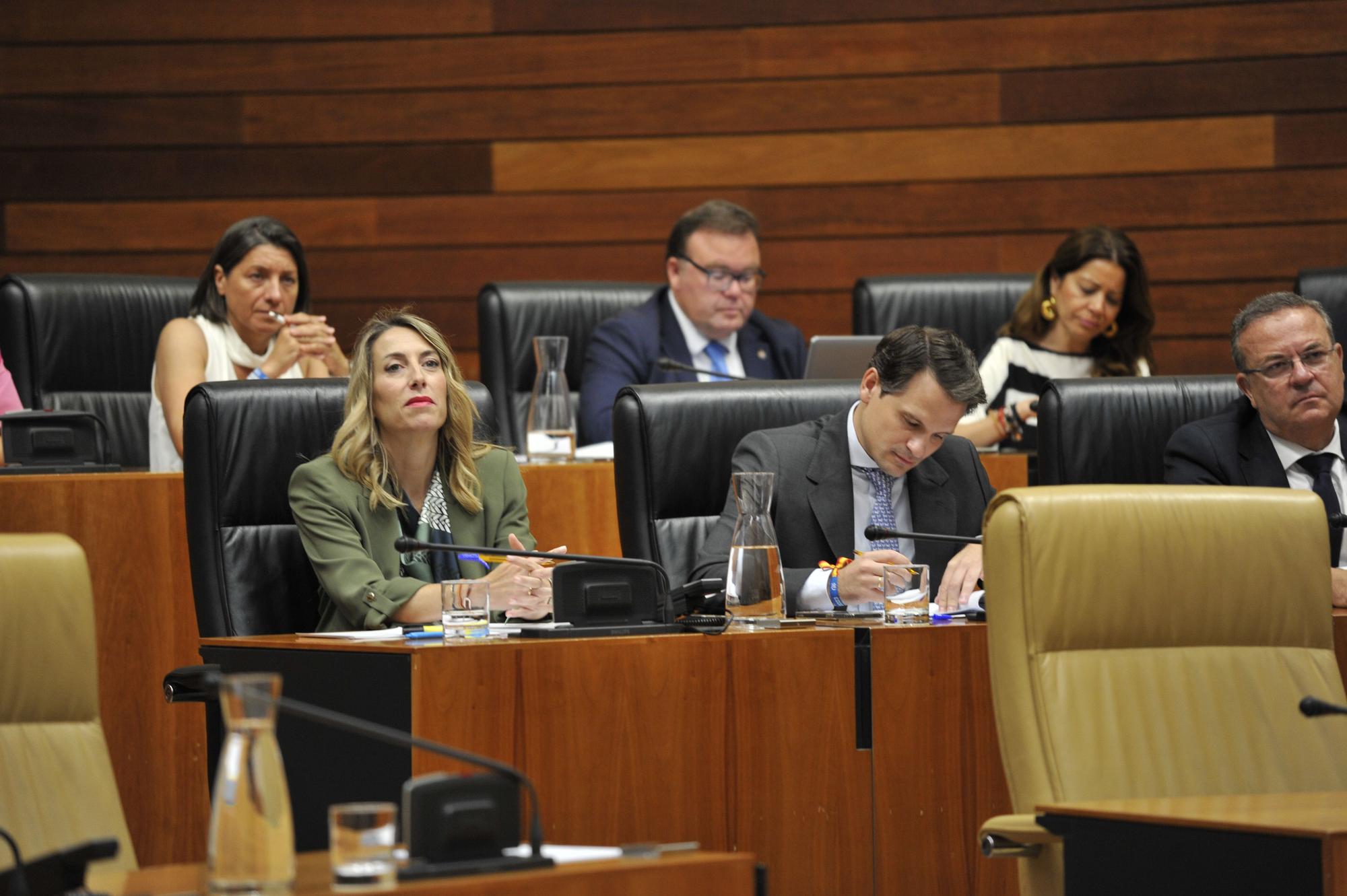 sesin-plenaria-n-3-debate-de-investidura-de-la-candidata-a-presidenta-de-la-junta-de-extremadura_53044586871_o.jpg