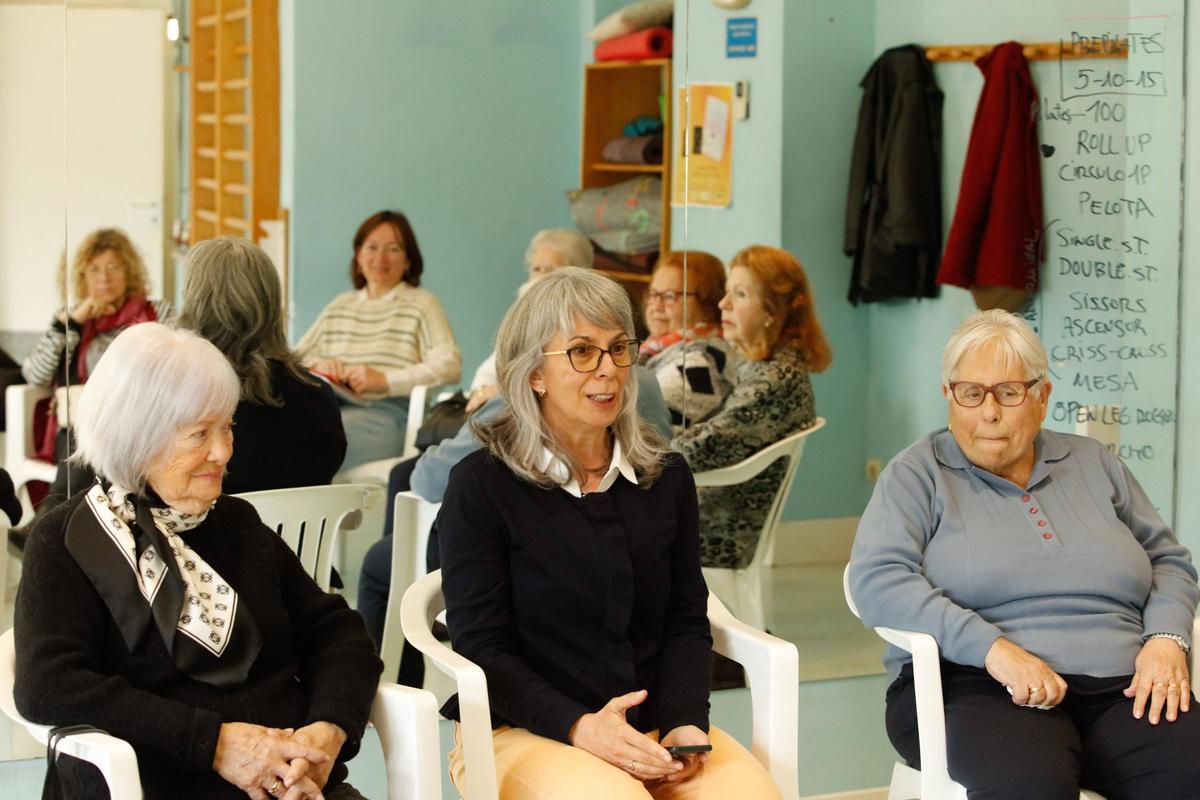 Mira las fotos del taller de bienestar emocional para mayores de 65 años