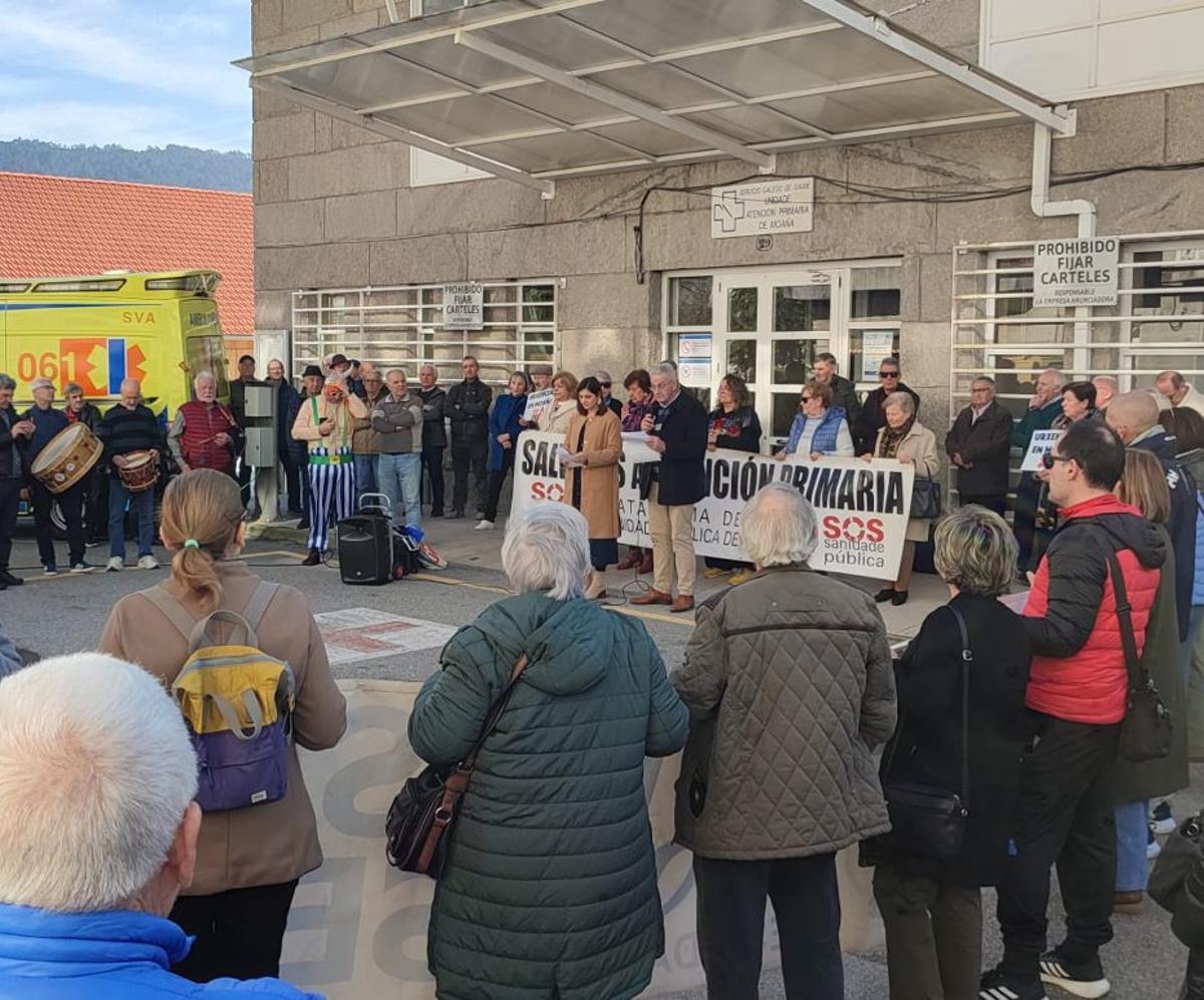 Asistentes a la 224ª. concentración, ayer. | FDV