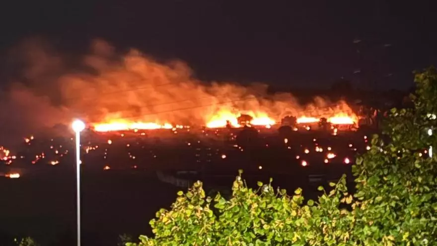 Vídeo | Incendio en el Cerro de la Butrera de Cáceres