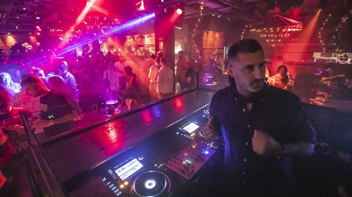 zentauroepp53832662 21 06 2020 barcelona reportaje carpe diem discoteca fotos a200623115223 zentauroepp53832662 21 06 2020 barcelona reportaje carpe diem discoteca fotos a200623115223