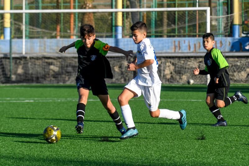 25-01-20  DEPORTES. CAMPOS DE FUTBOL DE LA ZONA DEPORTIVA DEL PARQUE SUR EN  MASPALOMAS. MASPALOMAS. SAN BARTOLOME DE TIRAJANA.  Maspalomas-Carrizal (alevines).  Fotos: Juan Castro.  | 25/01/2020 | Fotógrafo: Juan Carlos Castro