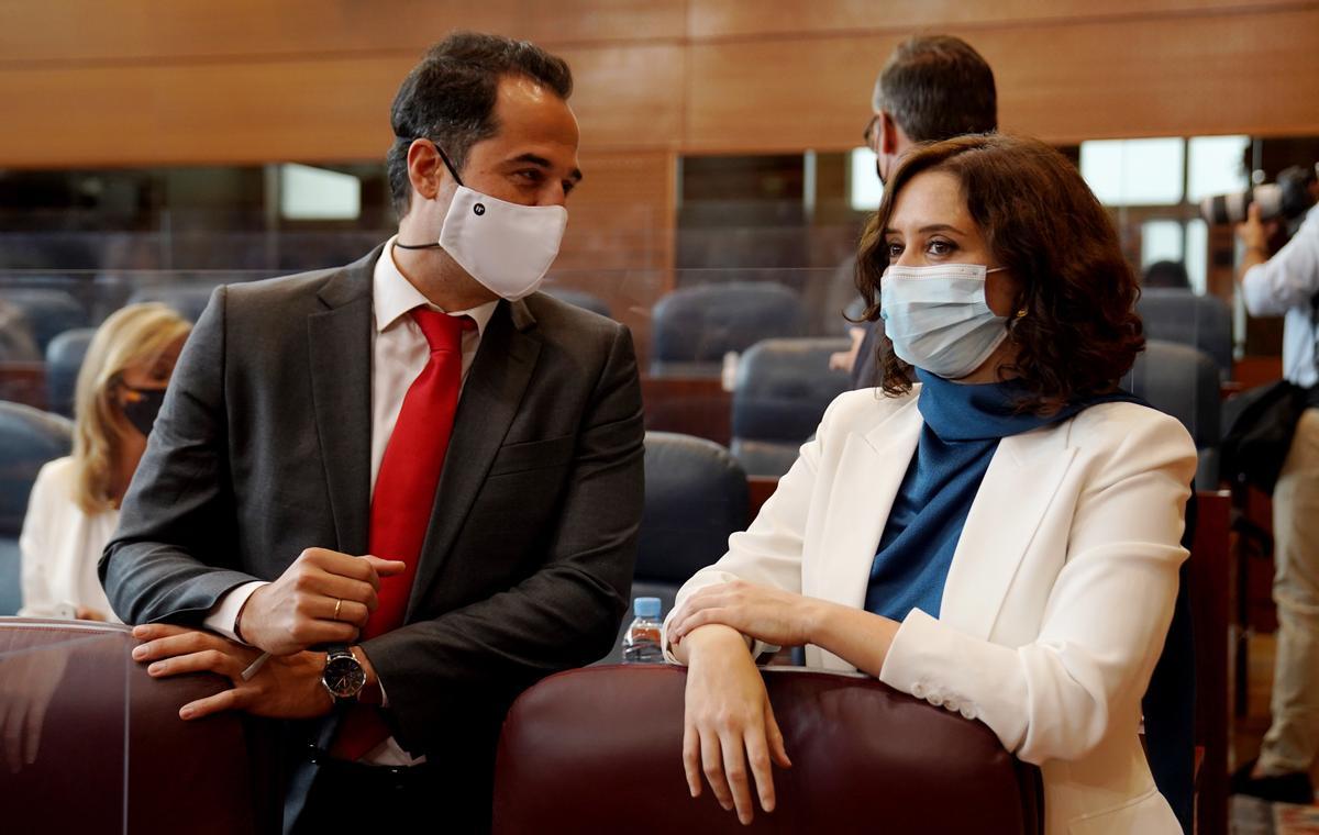 Isabel Díaz Ayuso e Ignacio Aguado en la Asamblea de Madrid,  en una imagen de archivo.