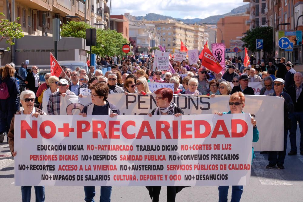 La manifestación del Primero de Mayo saca a la calle a 3.000 personas en Elche