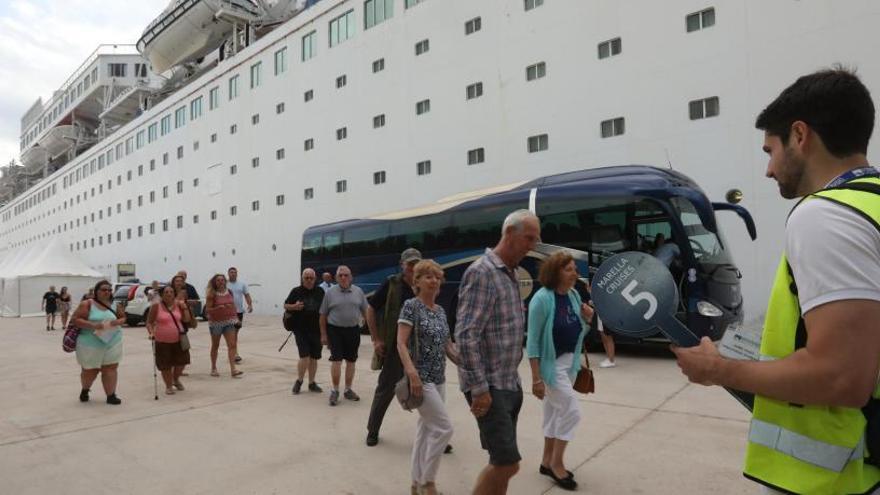 Un crucero de turistas ingleses en Castellón.